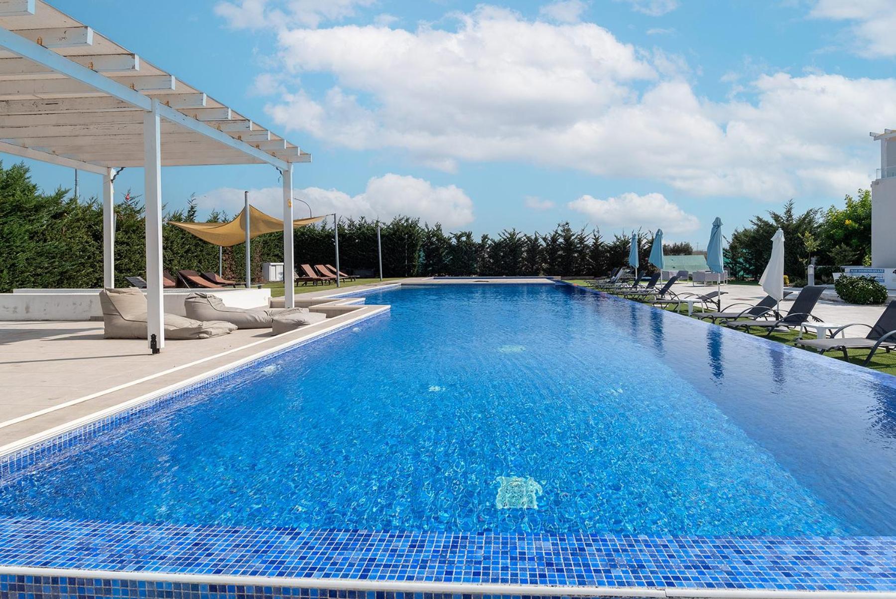 Blue Diamond Beach Villas Paphos Exteriör bild