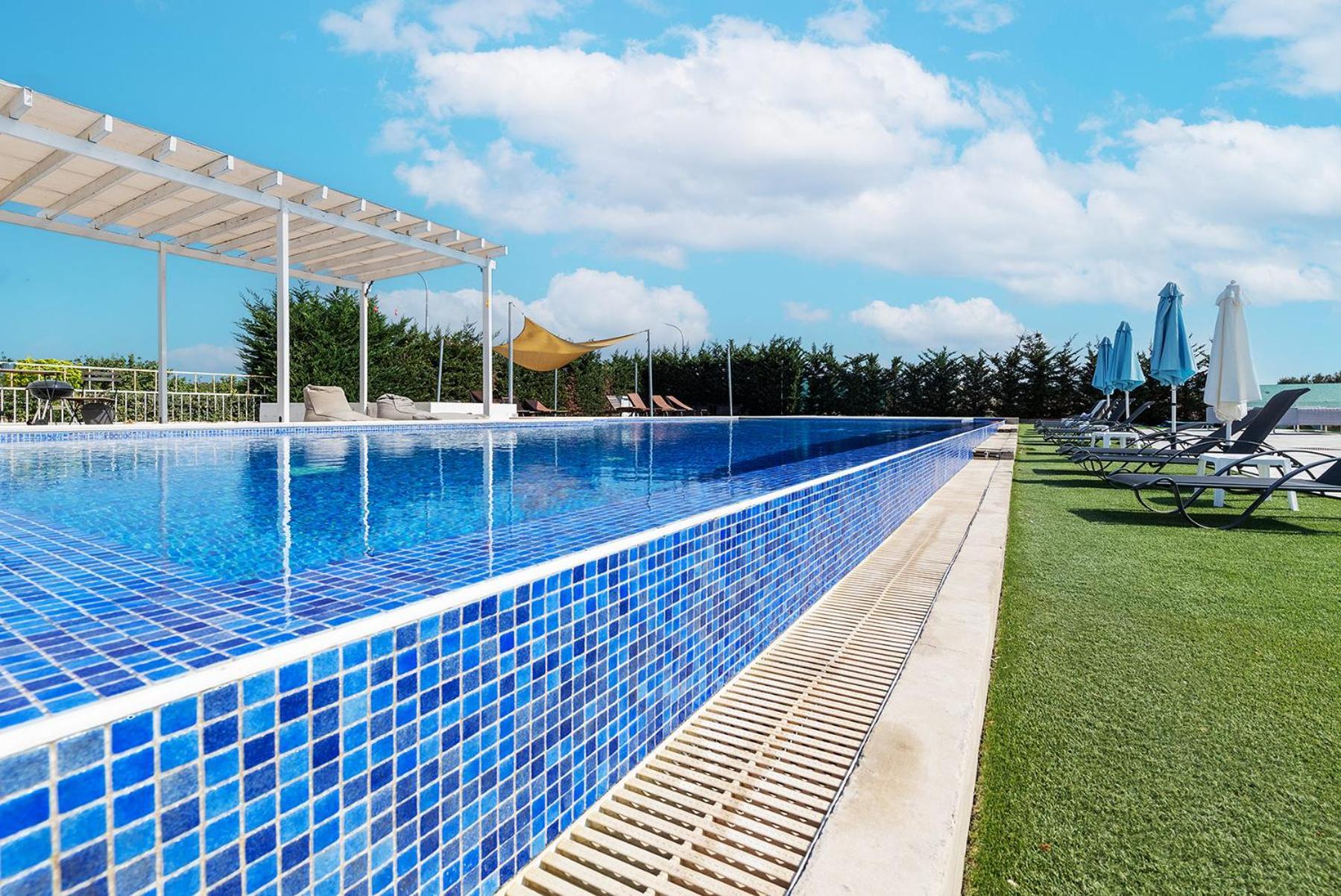 Blue Diamond Beach Villas Paphos Exteriör bild