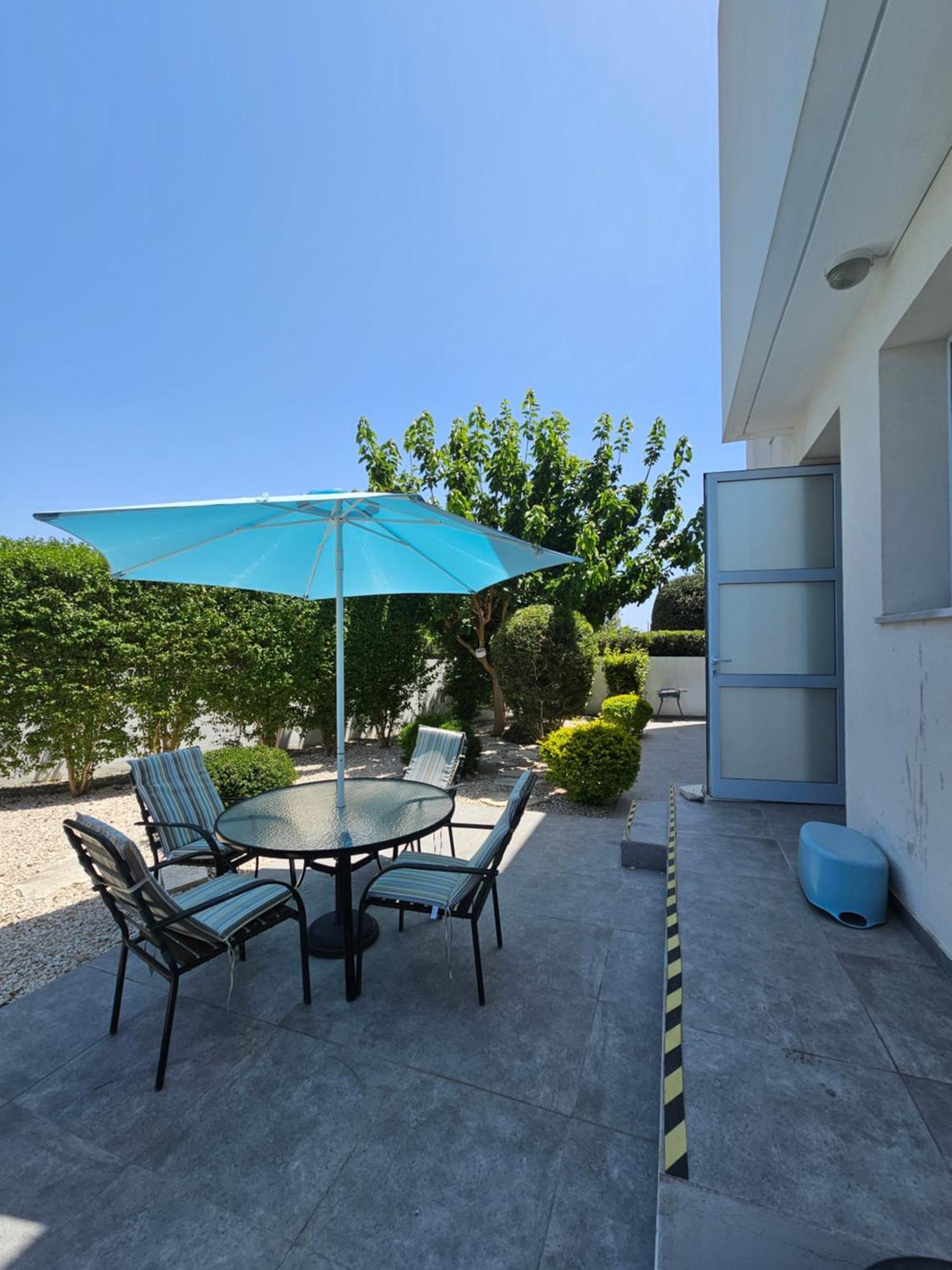 Blue Diamond Beach Villas Paphos Exteriör bild