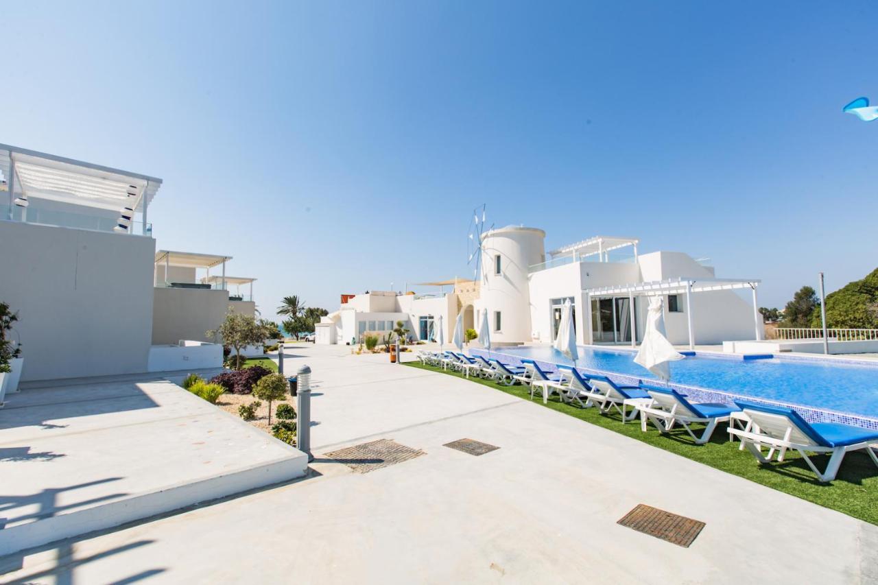 Blue Diamond Beach Villas Paphos Exteriör bild